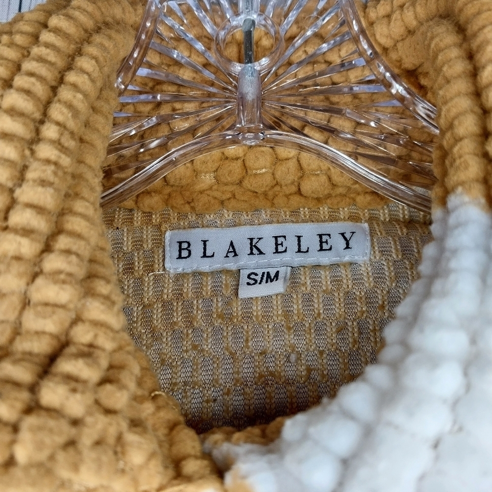 Blakely Star Casual Oversized Shacket with pockets Size S/M - Picture 5 of 12